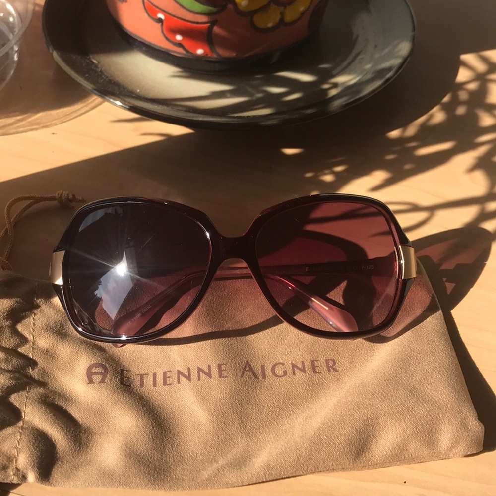 Matinee style sunglasses!